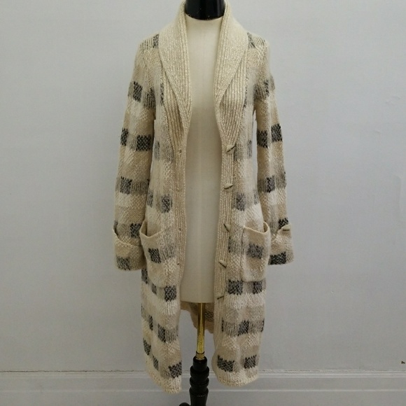 Anthropologie Sweaters - ANTHRO {FAR AWAY FROM CLOSE} bent plaid cardigan